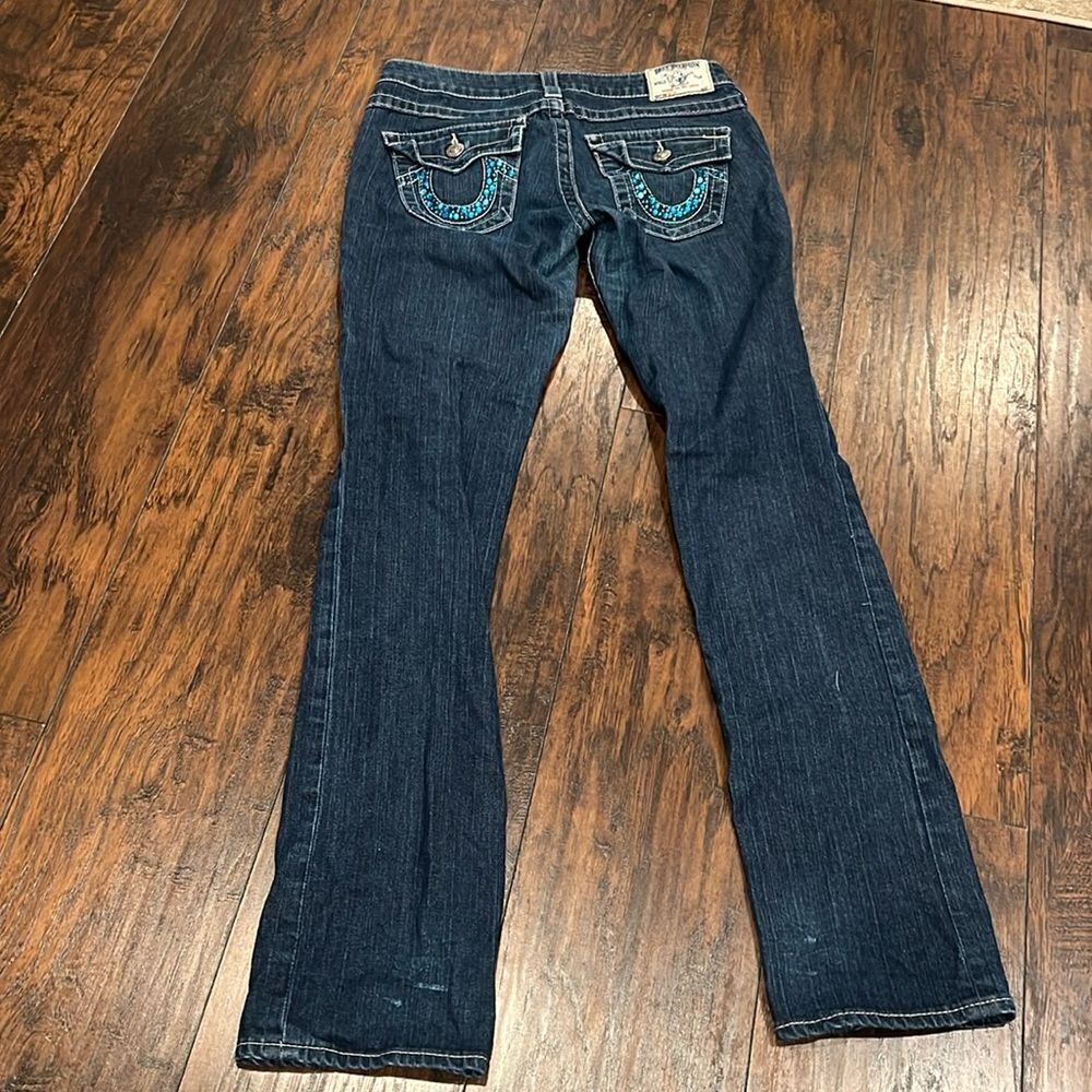 TRUE RELIGION Billy BLUE
CRYSTALS STUD DENIM PANT size 28 in GUC flap pockets